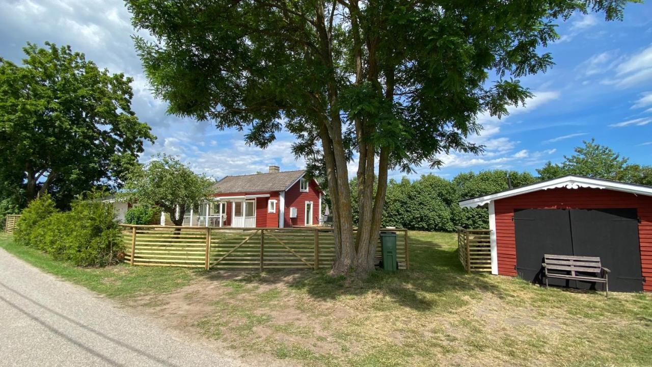 Charmig, Nyrenoverat Och Fullt Utrustad Stuga. Anpassad Foer Hundar, Naera Till Naturen Och Havet. Gangavstand Till Golfbana. Kalmar Eksteriør billede